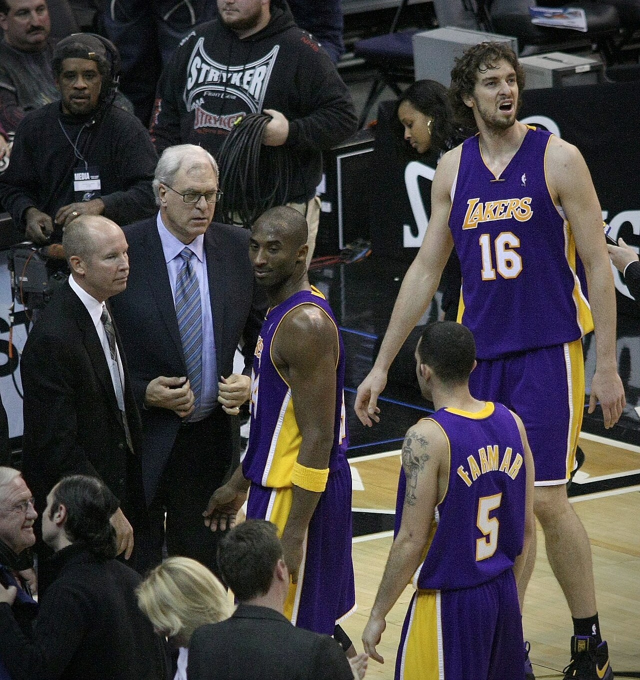 Editorial tile: Phil Jackson: 11 NBA championships, two franchises, three superstars