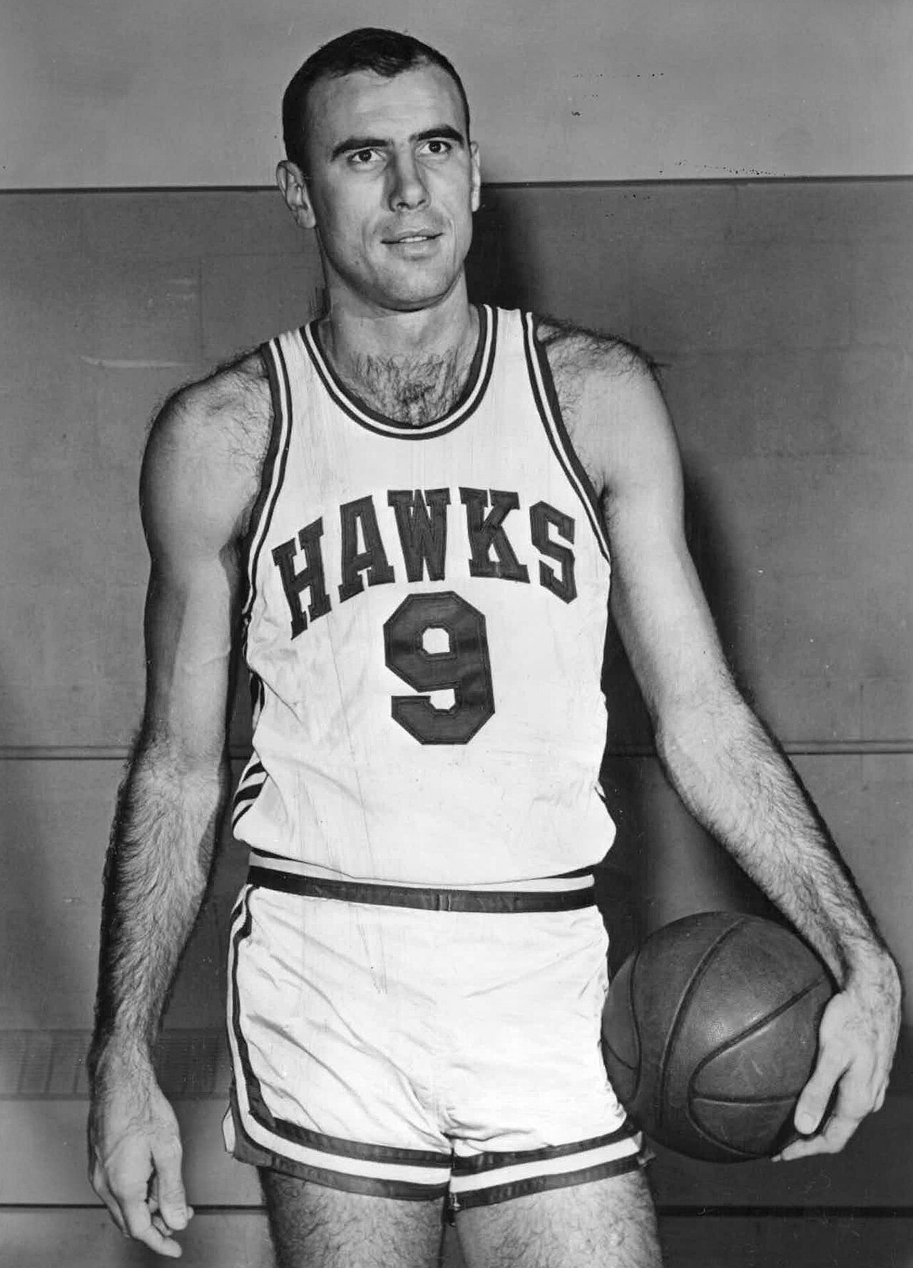 Bob Pettit in 1961 with the St. Louis Hawks